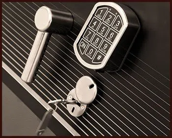 Indianapolis Local Lock And Locksmith Indianapolis, IN 317-456-5201 Indianapolis Local Lock And Locksmith Indianapolis, IN 317-456-5201 - 10-60-comm-lock
